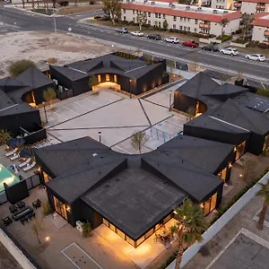 Blackhaus Full Buyout By Avantstay 16-room Palm Springs